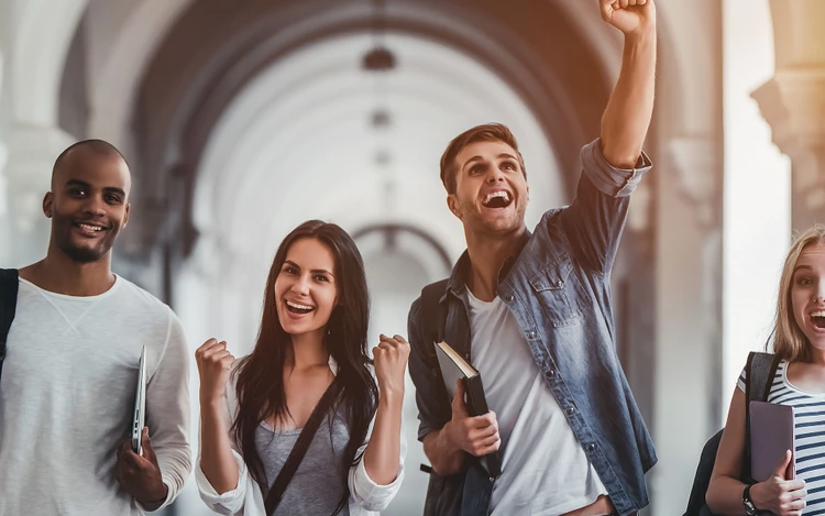 Foto termina la seconda edizione del Master in NFT Creator & Metaverse Design