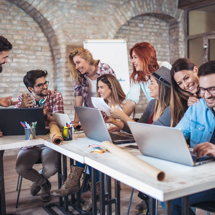 Miniatura articolo Competenze per il futuro: al via i nuovi Master in AI, Marketing e Operations